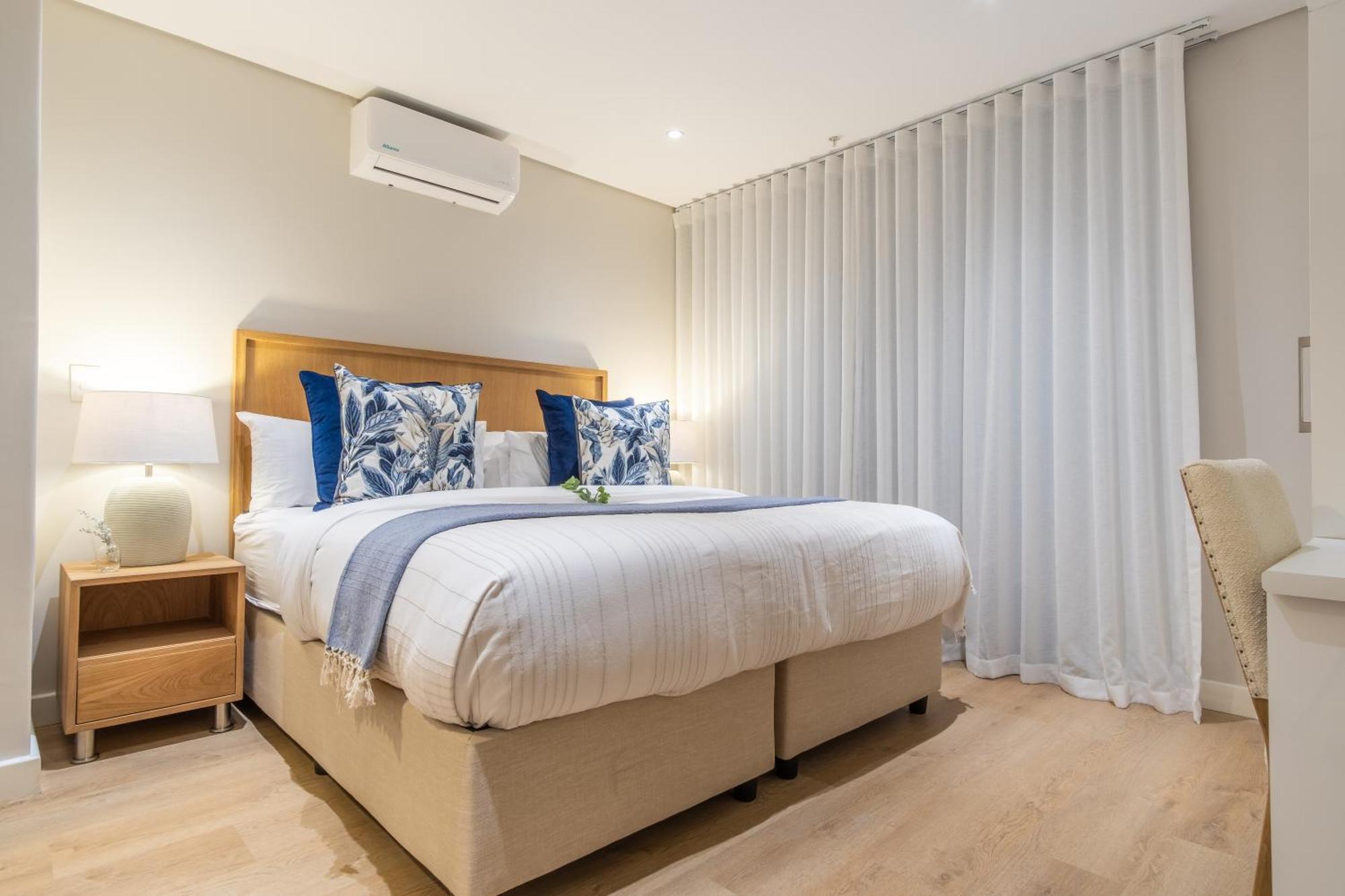Esplanade Hermanus Room photo