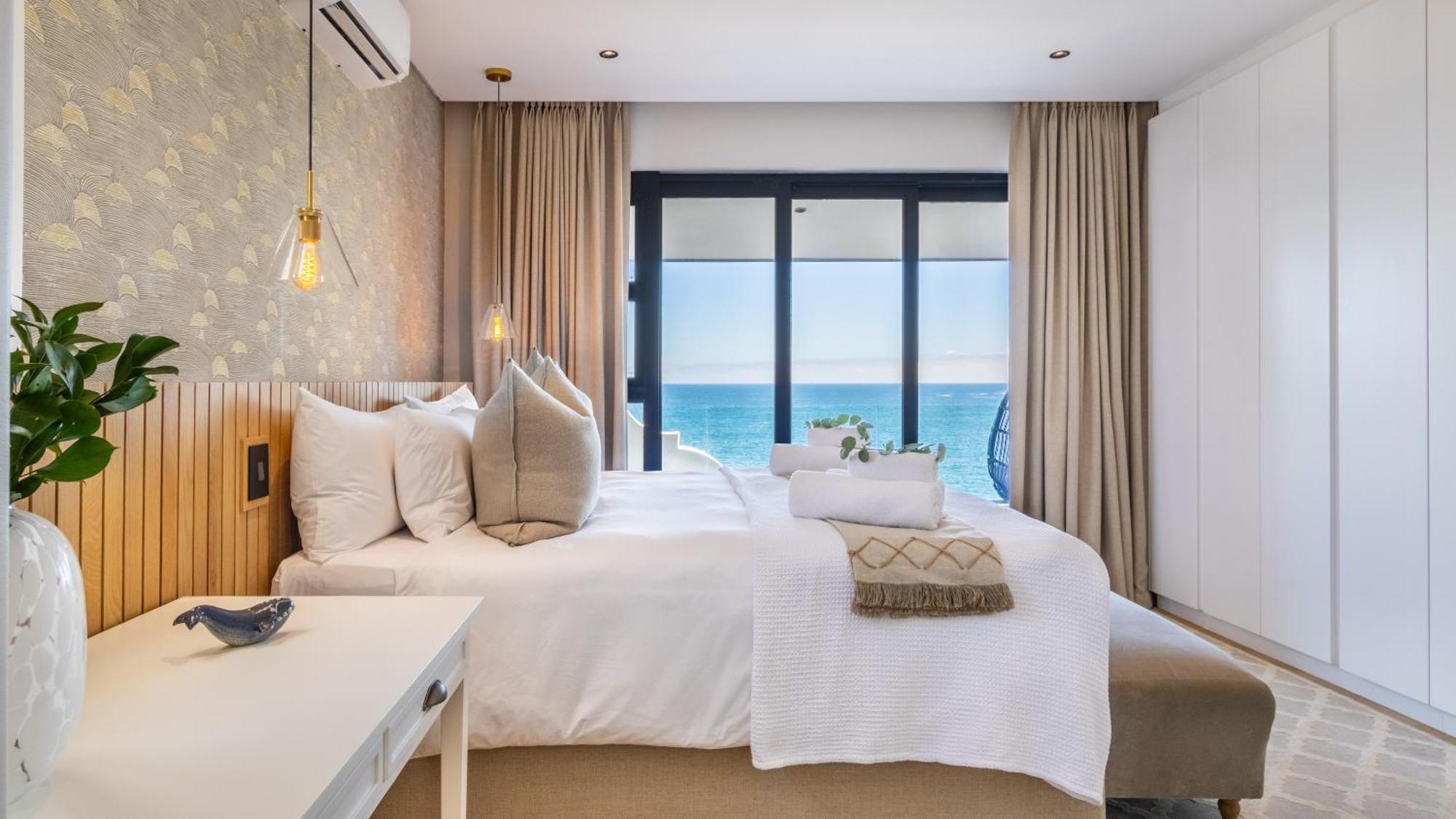 Esplanade Hermanus Room photo