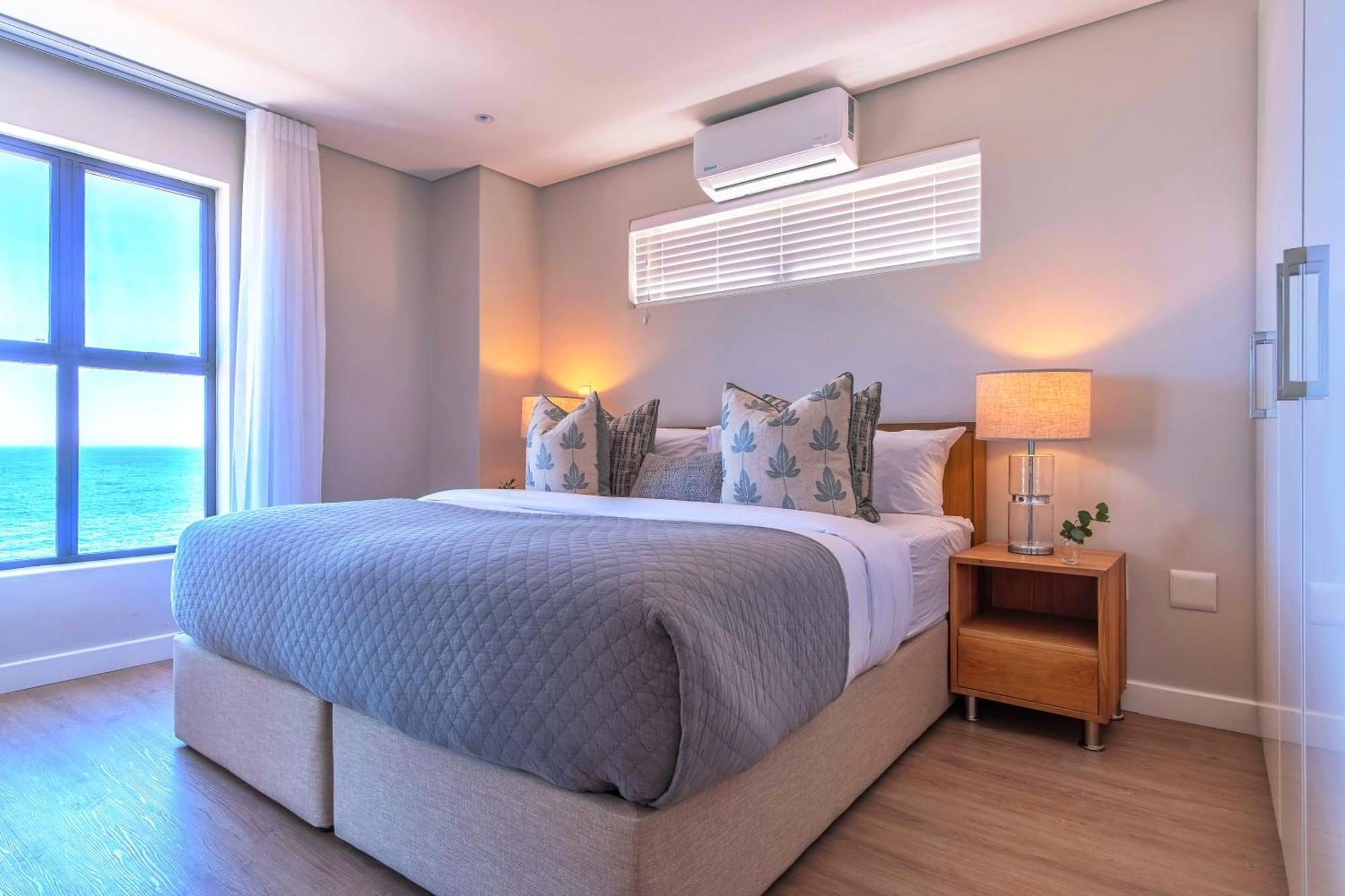 Esplanade Hermanus Room photo