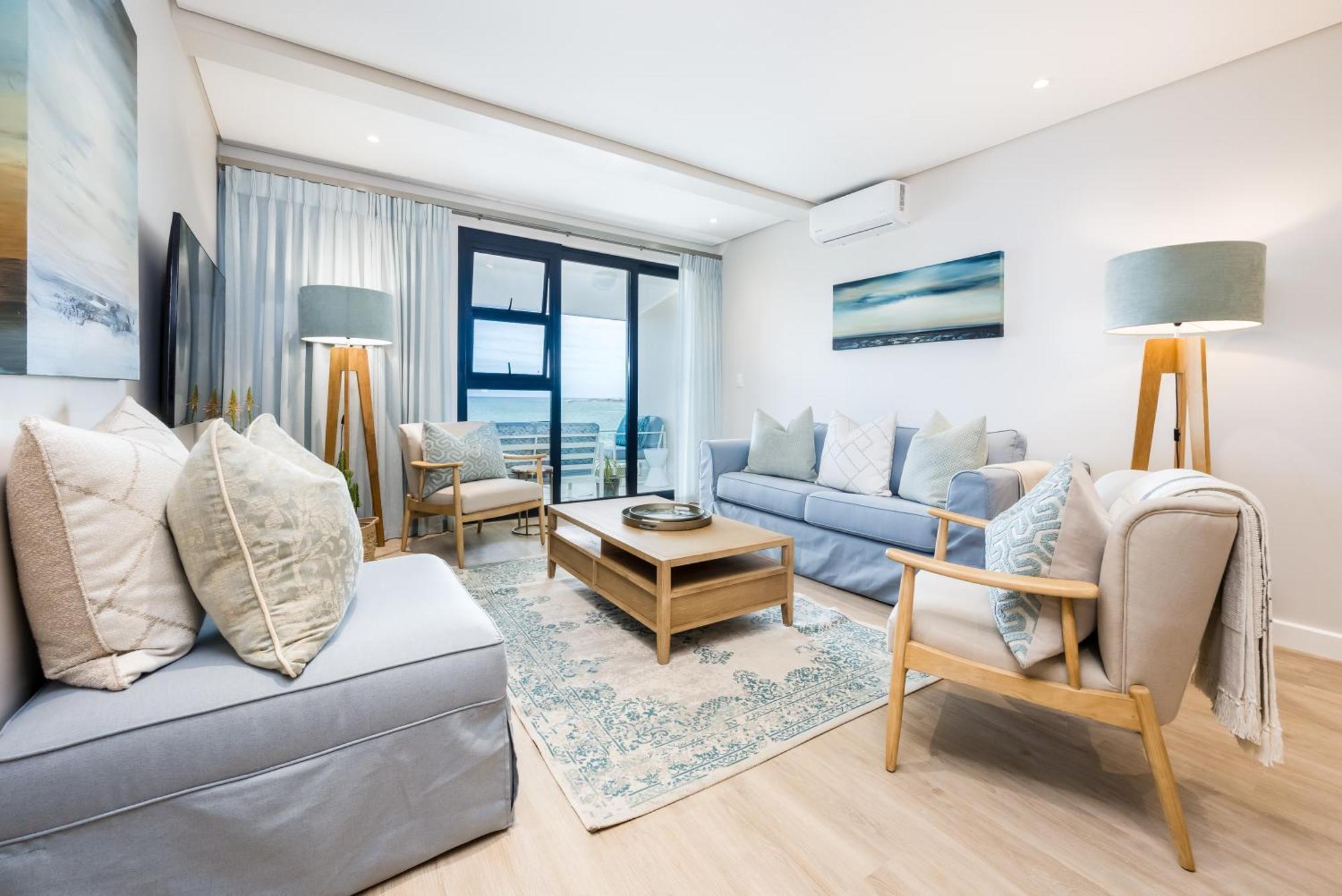 Esplanade Hermanus Room photo