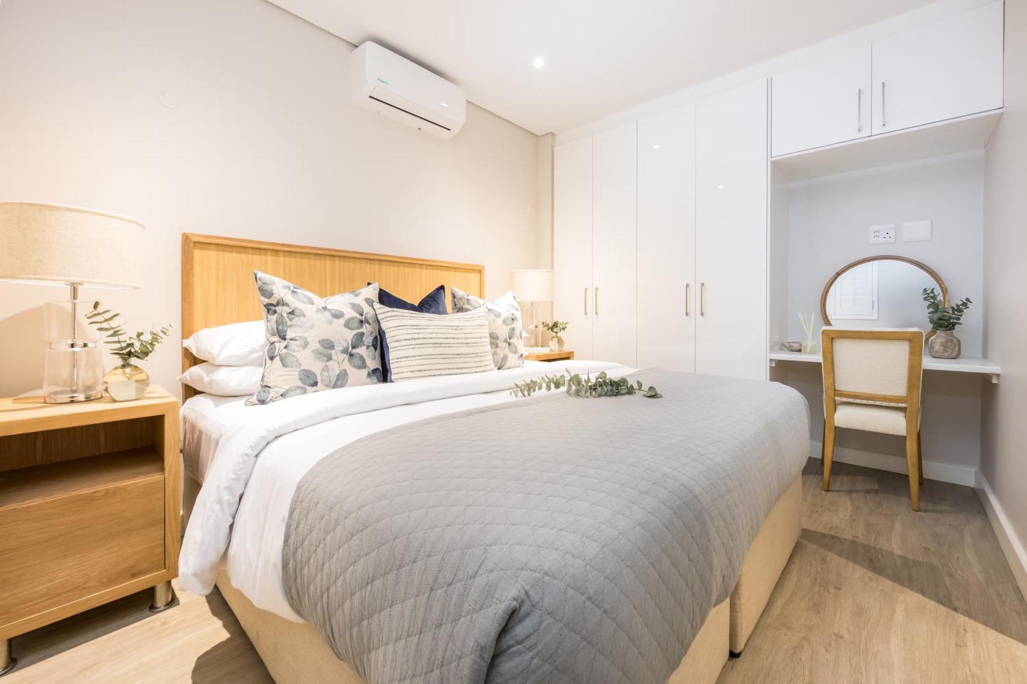 Esplanade Hermanus Room photo