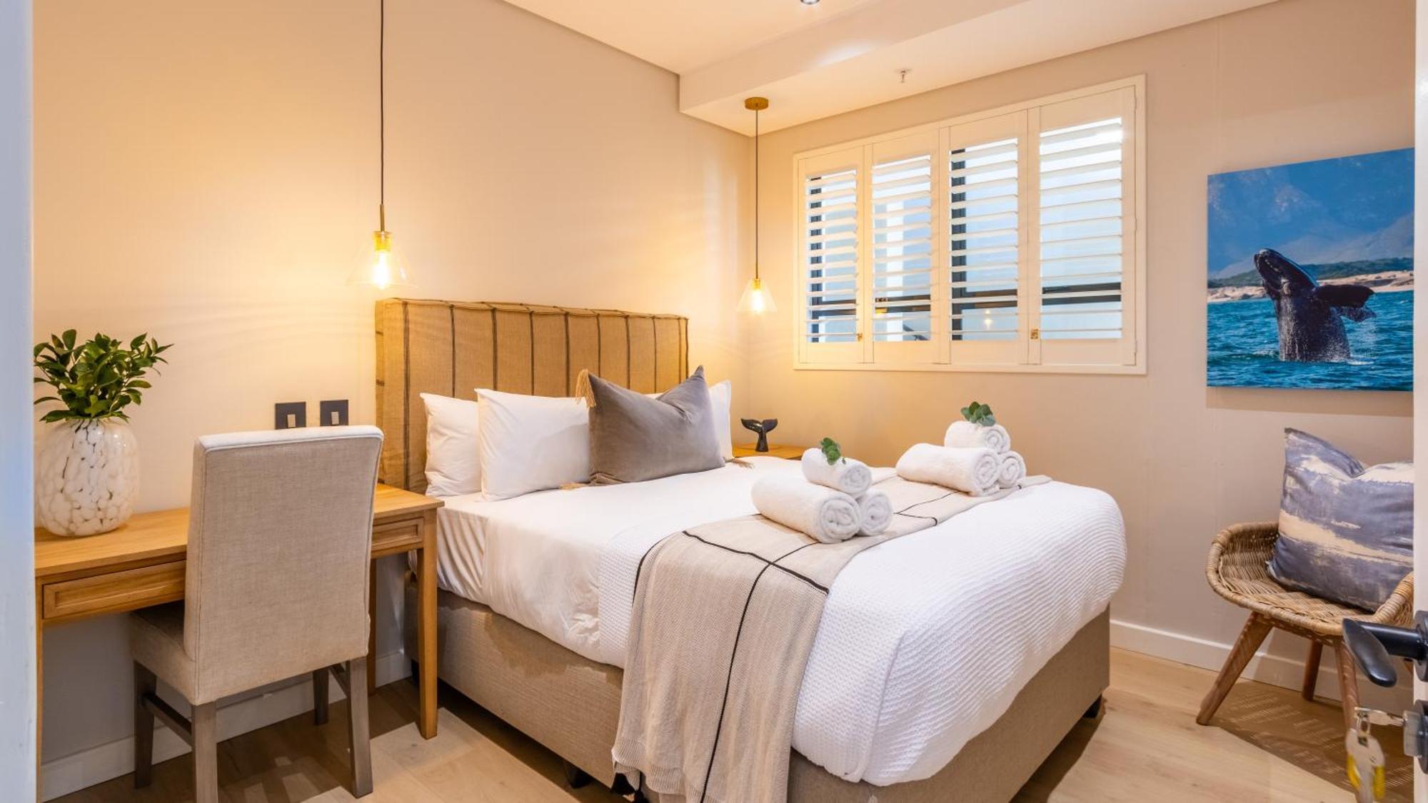 Esplanade Hermanus Room photo