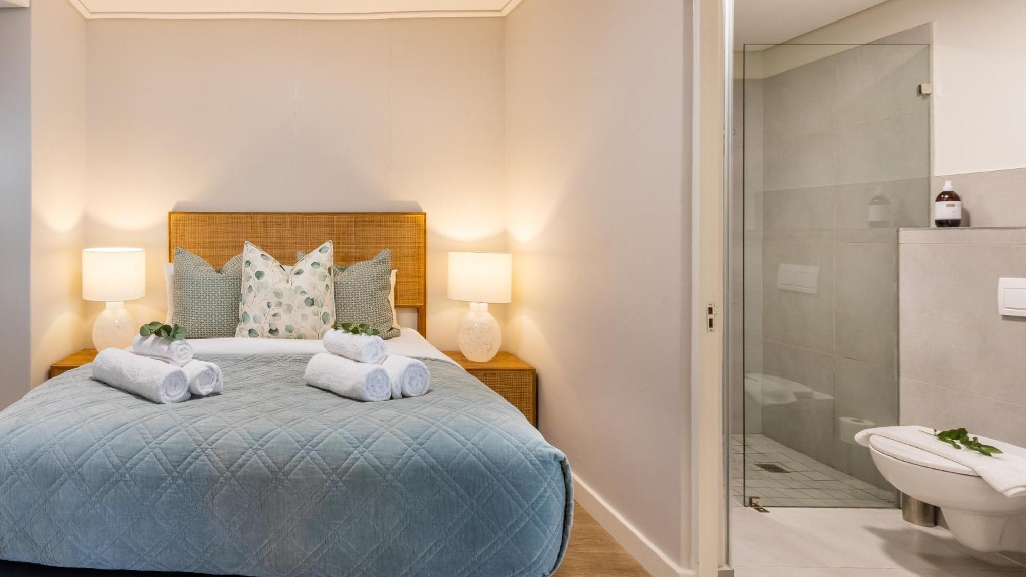 Esplanade Hermanus Room photo