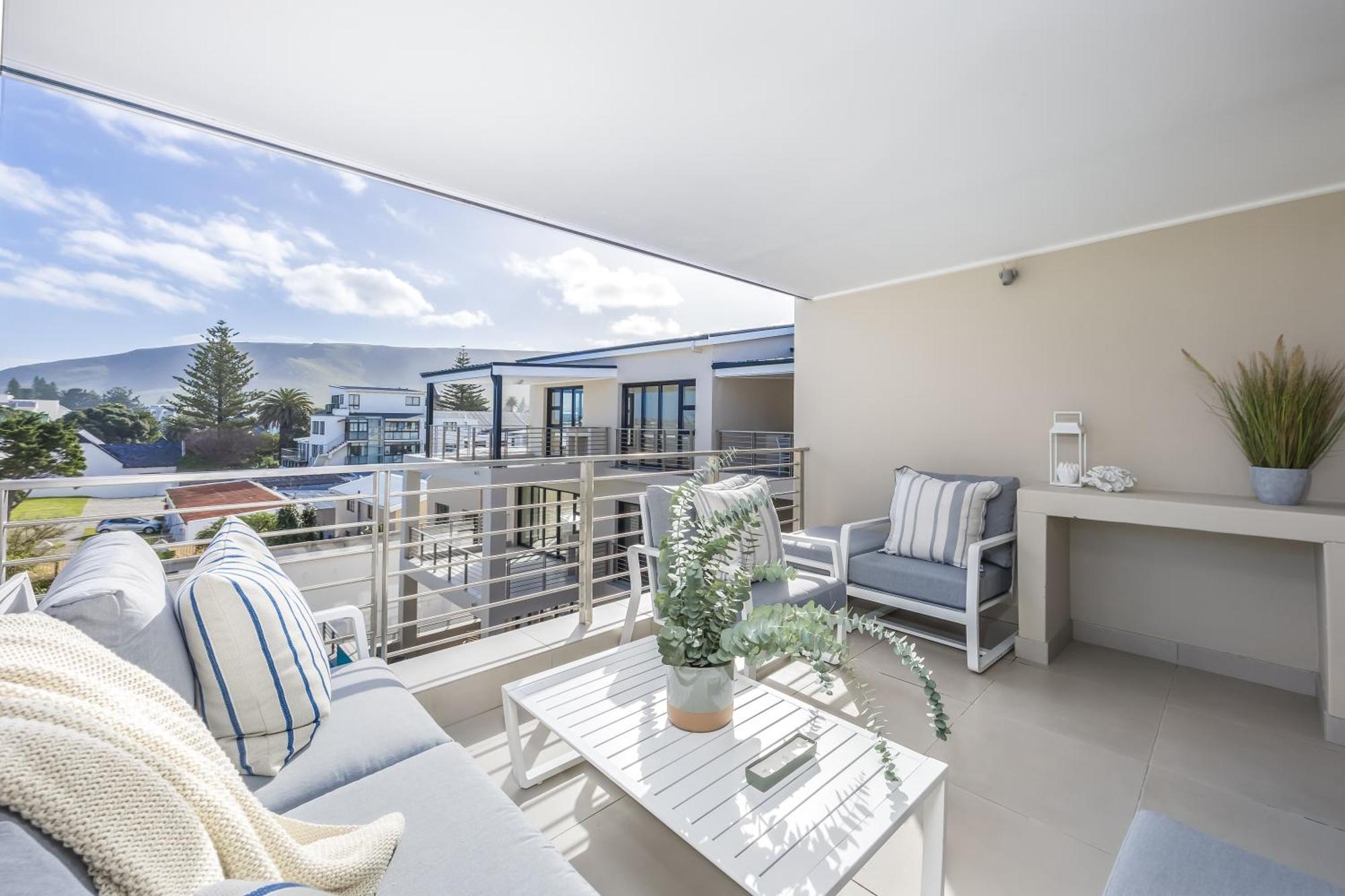 Esplanade Hermanus Room photo