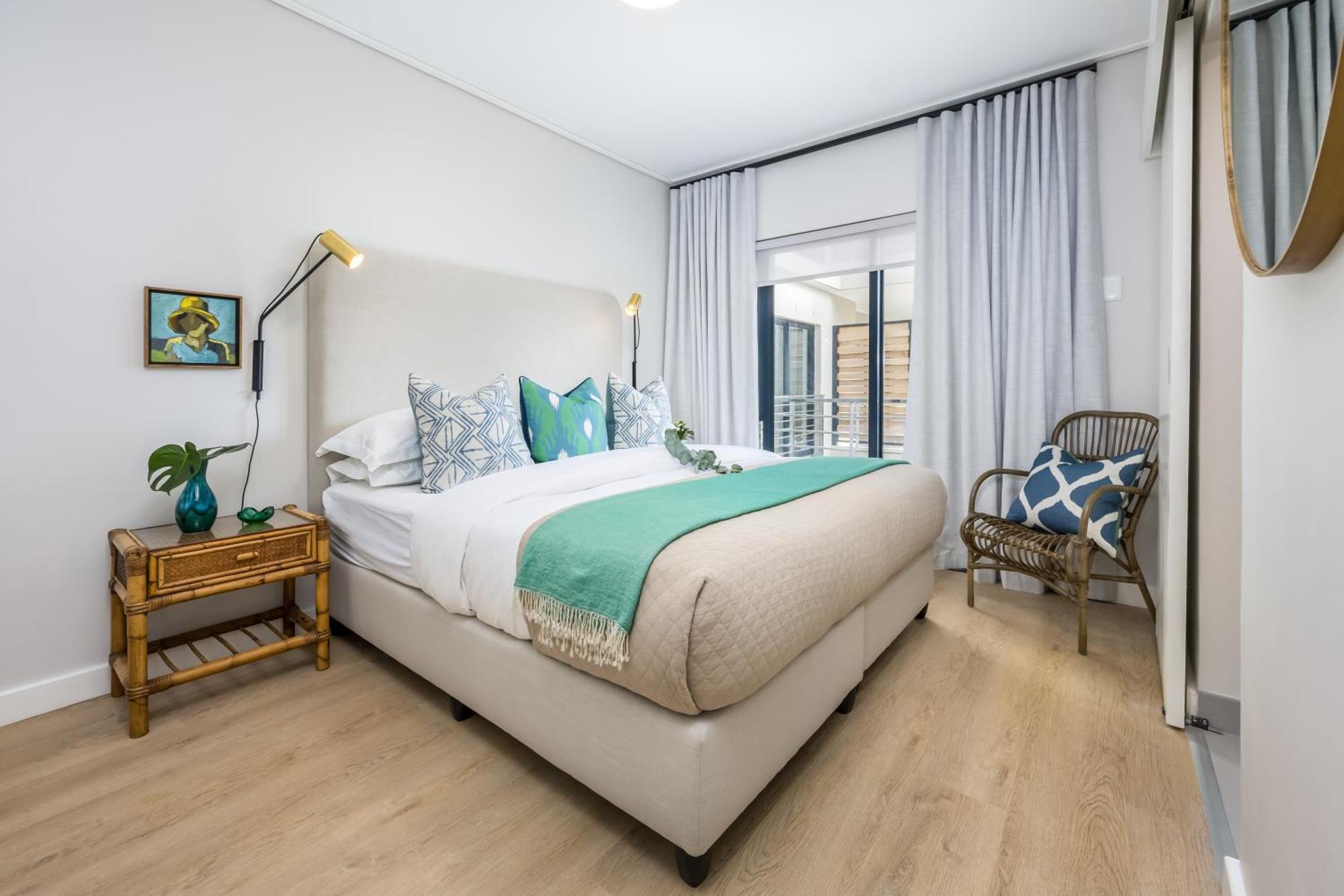 Esplanade Hermanus Room photo